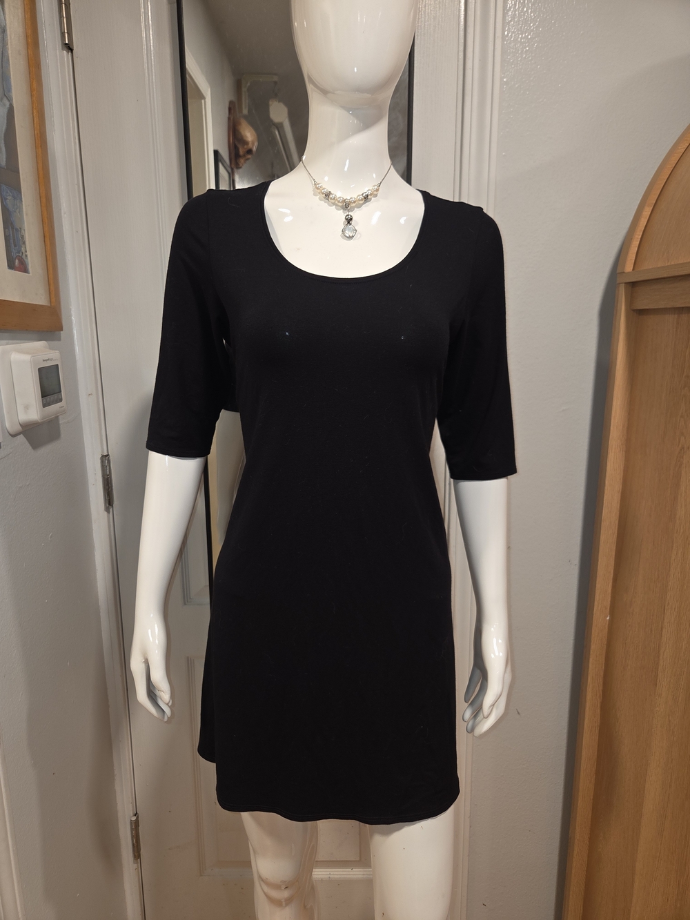 Eileen Fisher Beautiful Classic Black Scoop Neck Women’s Dress Sz M